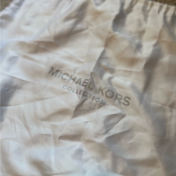 Authentic Michael Kors Handbag - Picture 9 of 9